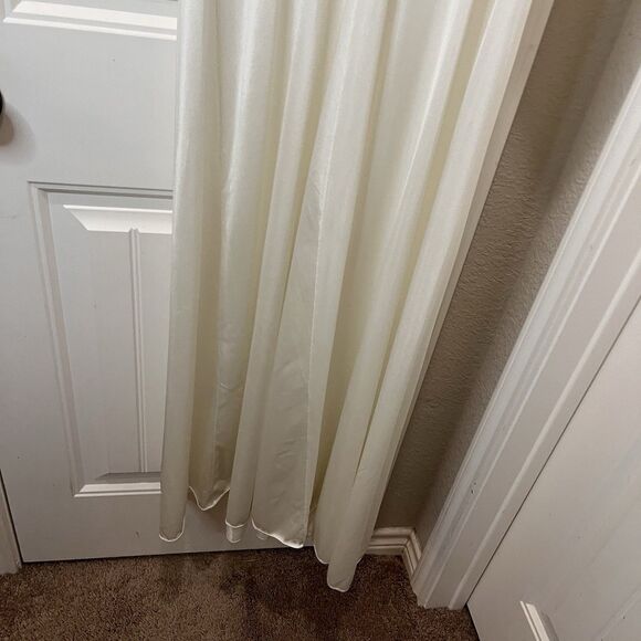 Diversions White Ivory Satin Long Maxi Night Gown Lounge Womens Size M Lace Trim - Picture 9 of 10